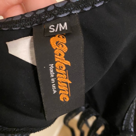 Strings & Rings Crop Top J Valentine Dolls Kill S/M Snakeskin - Picture 3 of 5